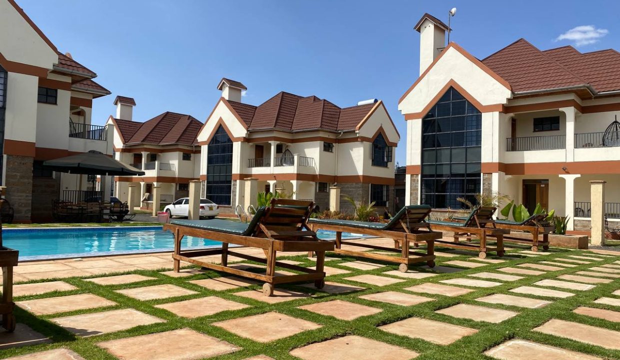 Luxury Nanyuki Bush Villas